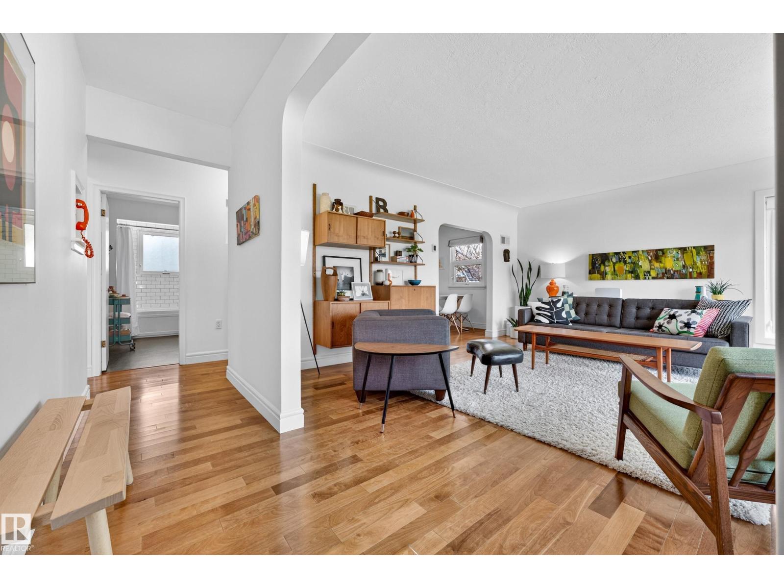 11016 115 St Nw, Edmonton, Alberta  T5H 3L4 - Photo 4 - E4486184