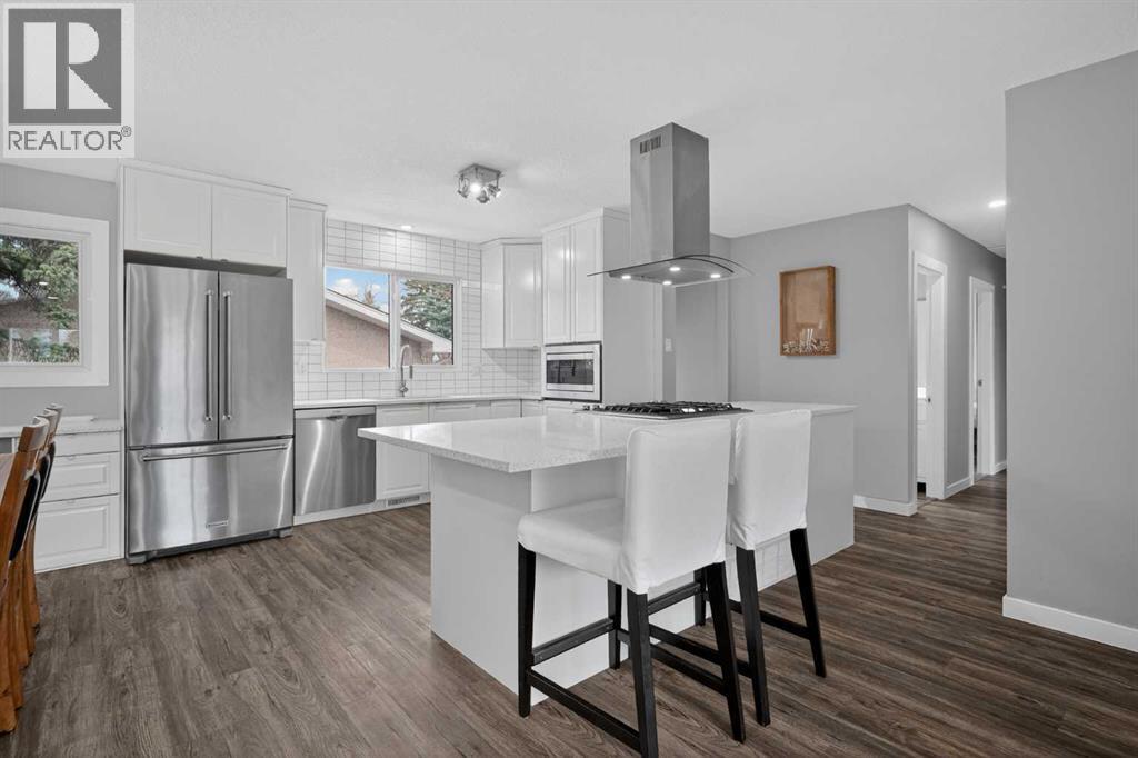 252 Allan Crescent Se, Calgary, Alberta  T2J 0T4 - Photo 3 - A2304472