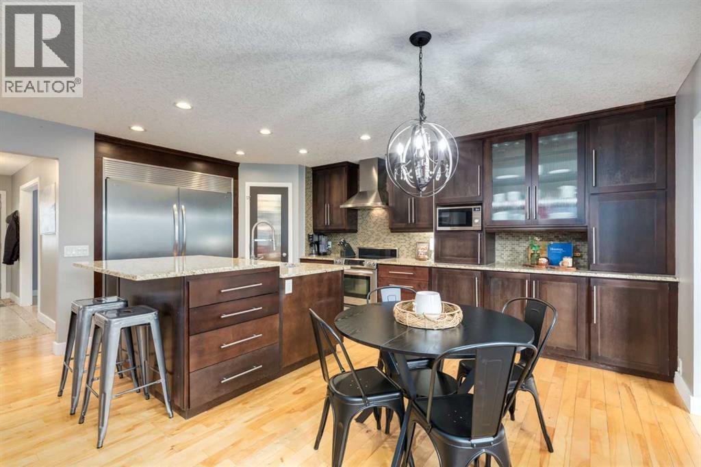 16 Prestwick Road SE, Calgary, Alberta  T2Z 3M2 - Photo 9 - A2306948
