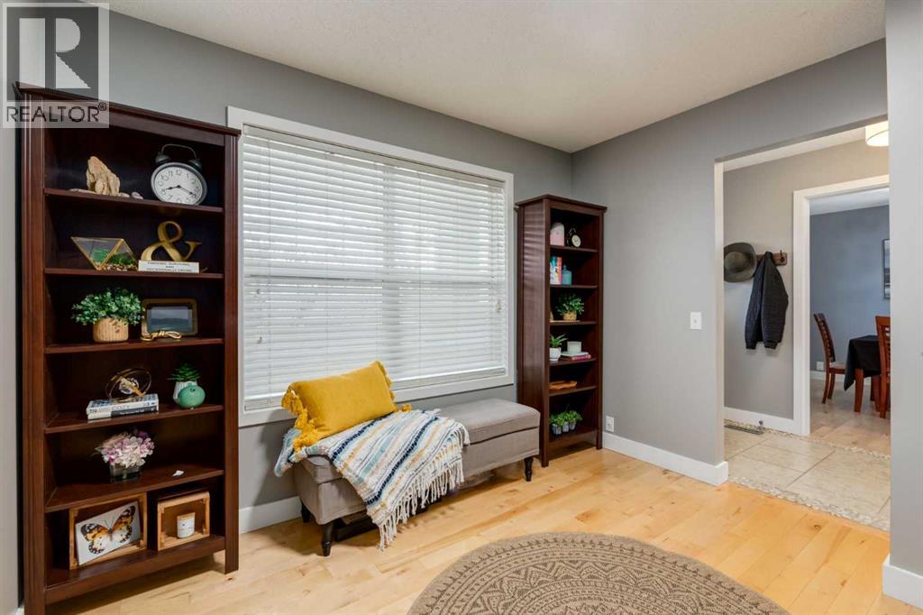 16 Prestwick Road SE, Calgary, Alberta  T2Z 3M2 - Photo 3 - A2306948