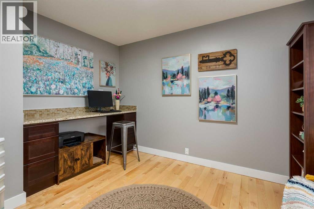 16 Prestwick Road SE, Calgary, Alberta  T2Z 3M2 - Photo 4 - A2306948