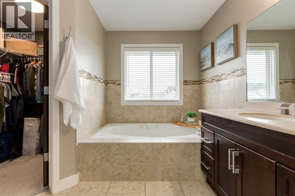 16 Prestwick Road SE, Calgary, Alberta  T2Z 3M2 - Photo 21 - A2306948
