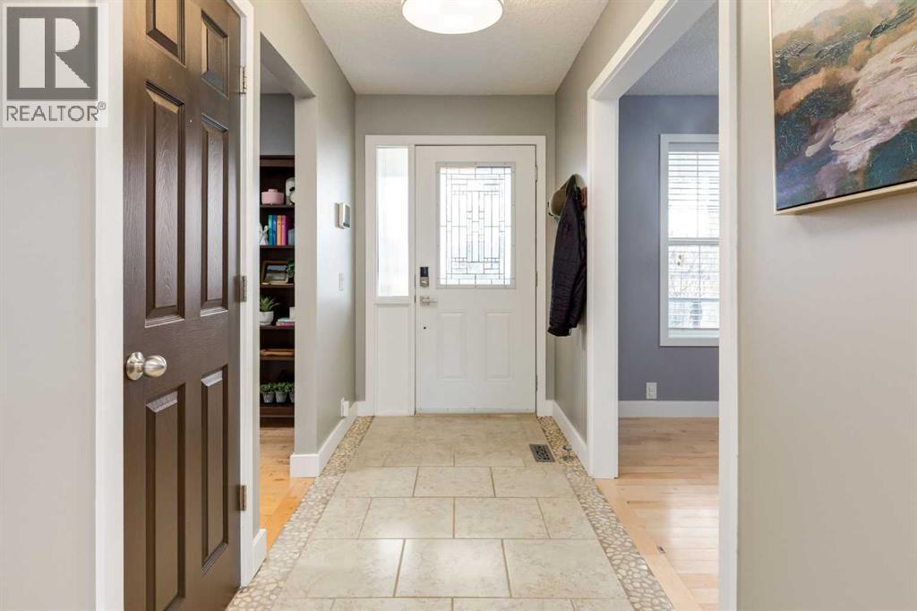 16 Prestwick Road SE, Calgary, Alberta  T2Z 3M2 - Photo 2 - A2306948