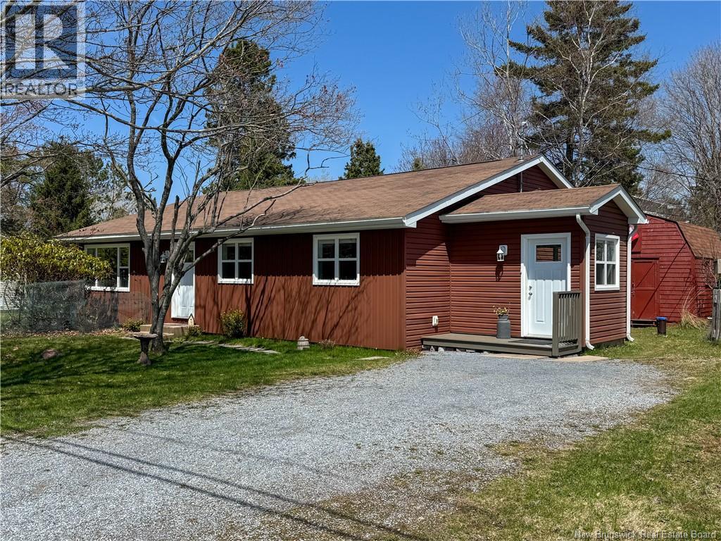 45 Saunders Drive, Quispamsis, New Brunswick  E2E 1J4 - Photo 1 - NB138301