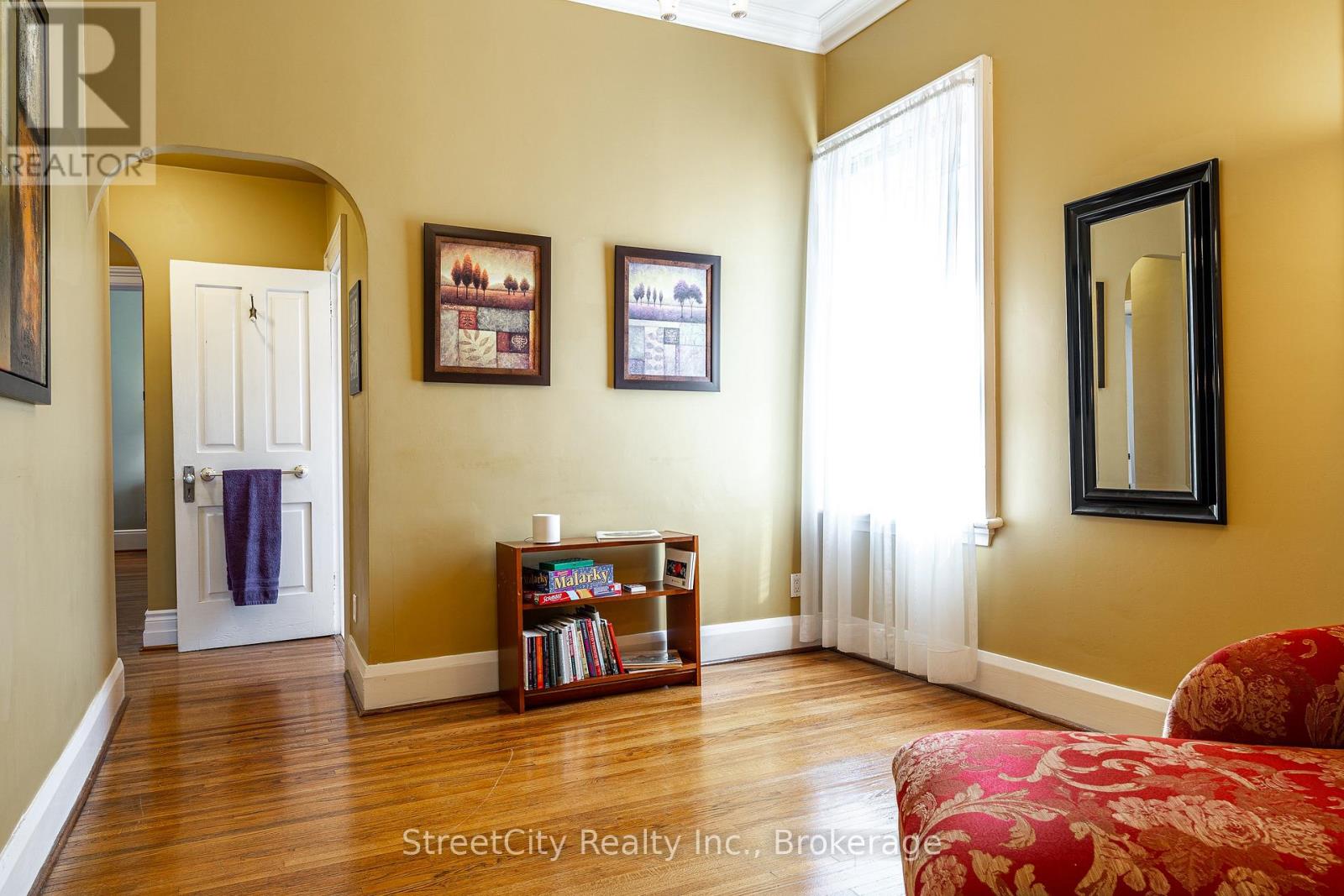 67 Douro Street, Stratford, Ontario  N5A 3R2 - Photo 22 - X12860956