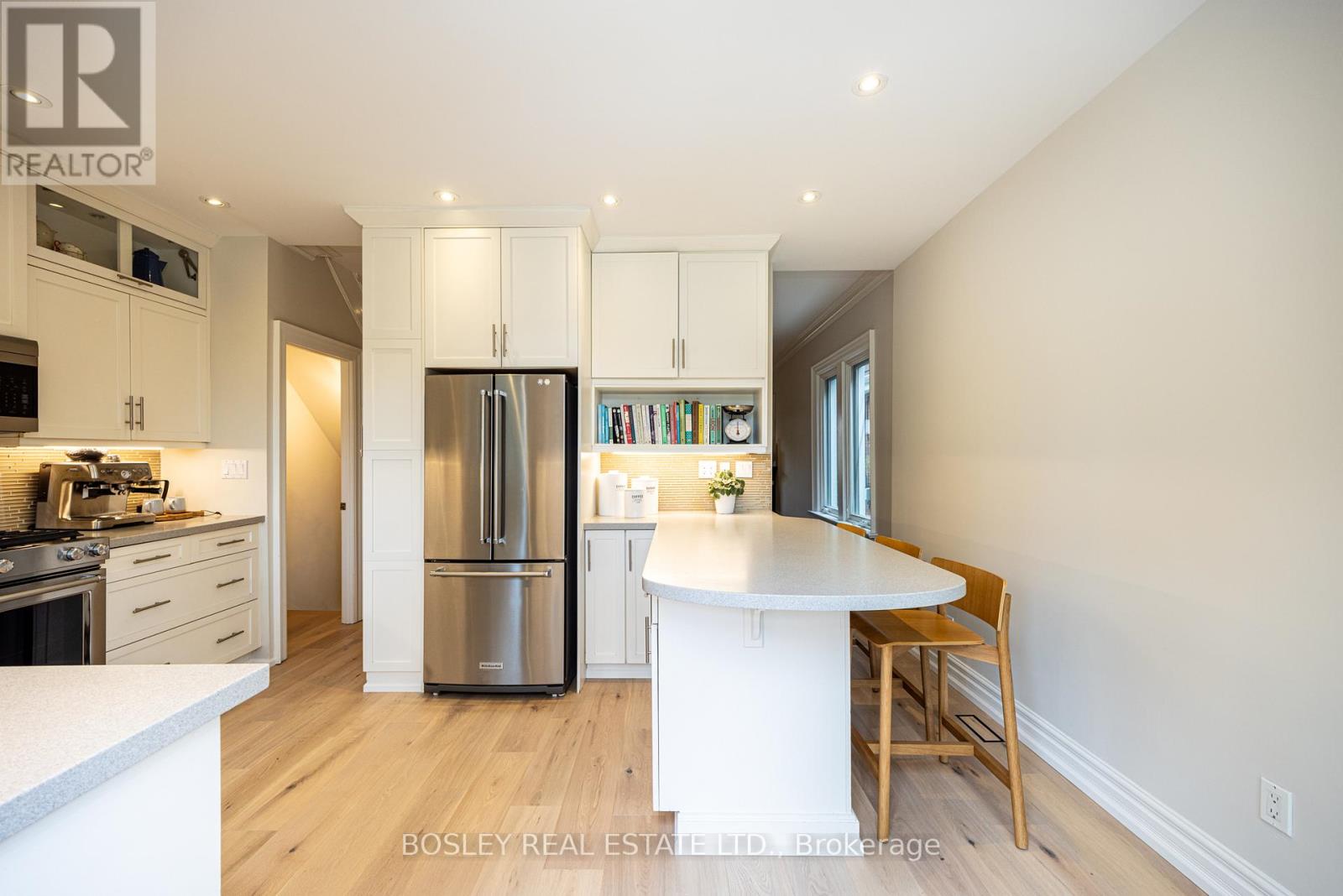 597 Durie Street, Toronto, Ontario  M6S 3H2 - Photo 14 - W13095406
