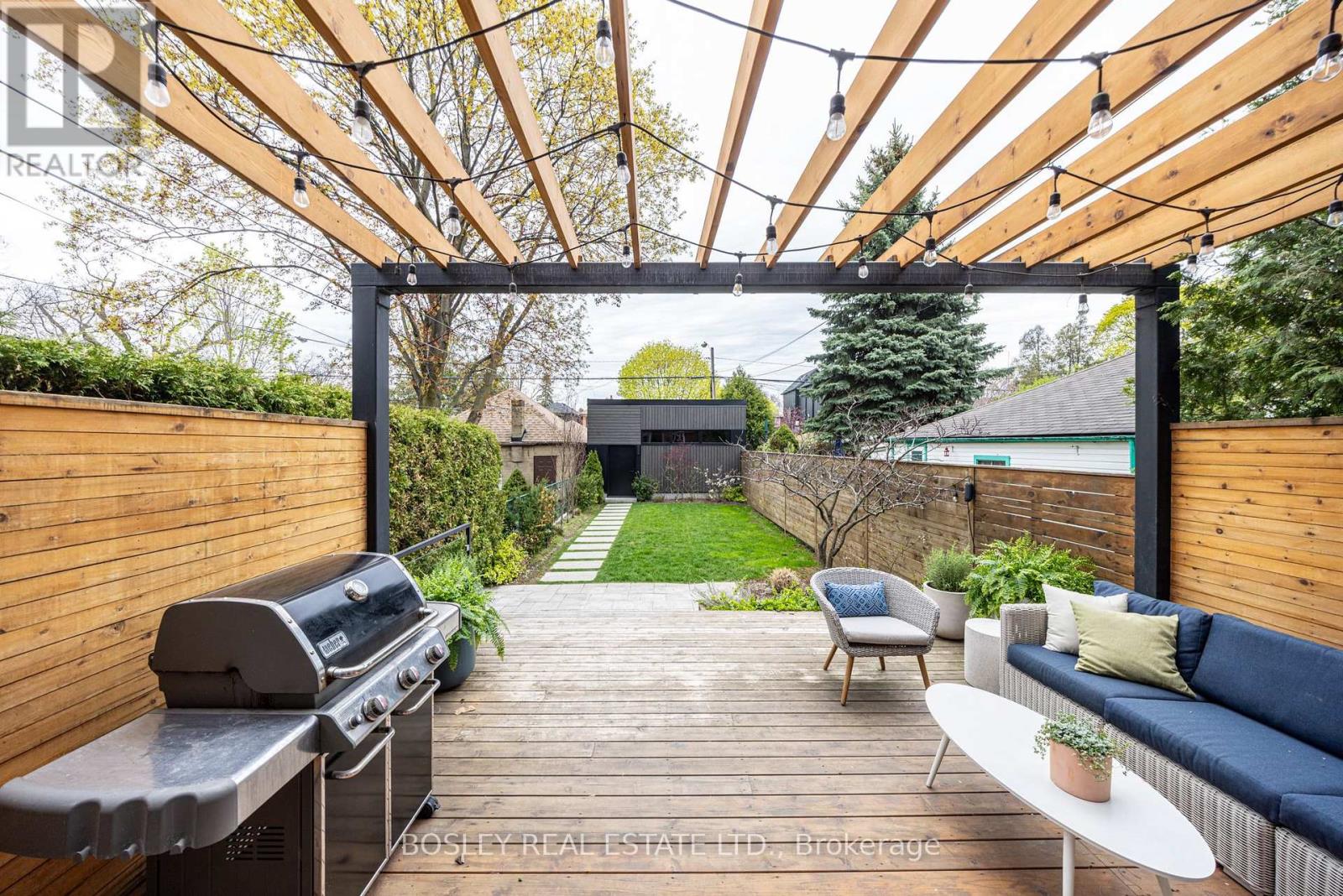 597 Durie Street, Toronto, Ontario  M6S 3H2 - Photo 32 - W13095406