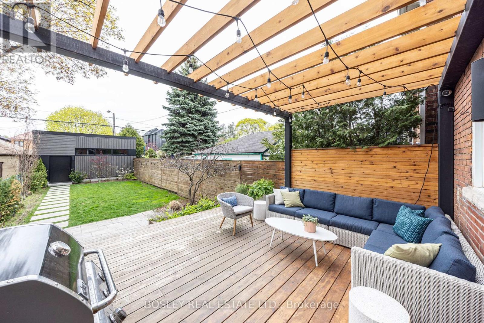 597 Durie Street, Toronto, Ontario  M6S 3H2 - Photo 33 - W13095406