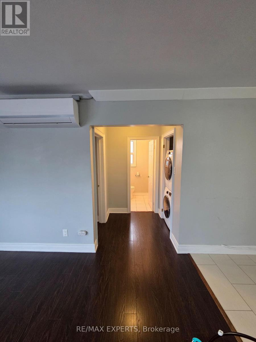 1 - 21 Scarlett Road, Toronto, Ontario  M6N 4J5 - Photo 3 - W13095424
