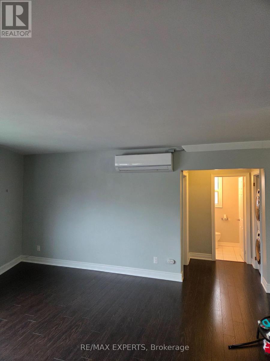 1 - 21 Scarlett Road, Toronto, Ontario  M6N 4J5 - Photo 8 - W13095424