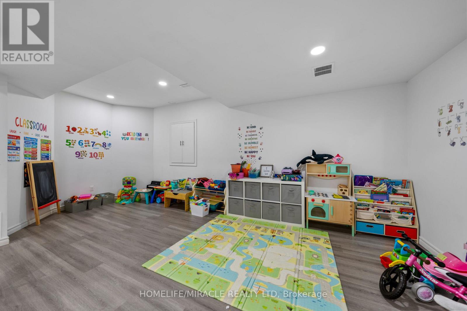 1 Vision Way, Brampton, Ontario  L6P 1H7 - Photo 42 - W13095508