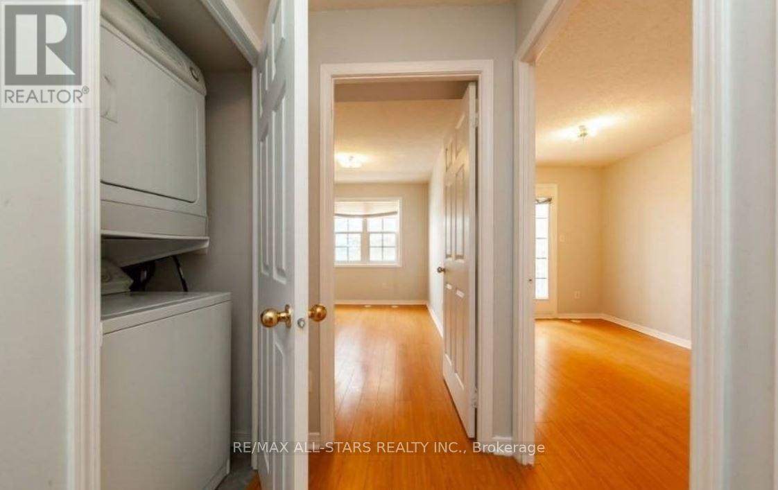 105 - 37 Four Winds Drive, Toronto, Ontario  M3J 1K7 - Photo 13 - W13095512