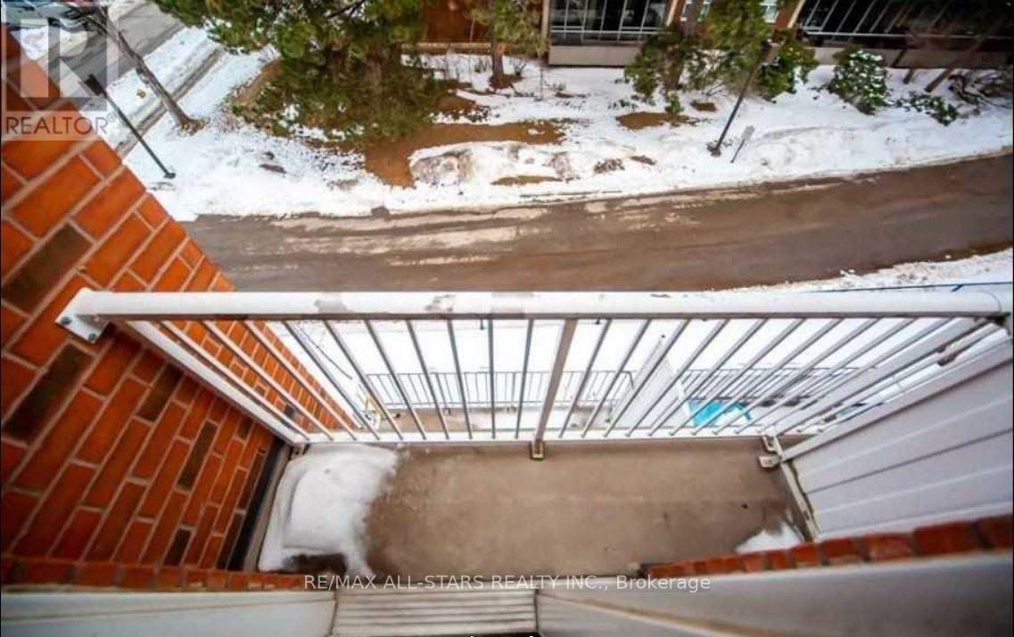 105 - 37 Four Winds Drive, Toronto, Ontario  M3J 1K7 - Photo 16 - W13095512