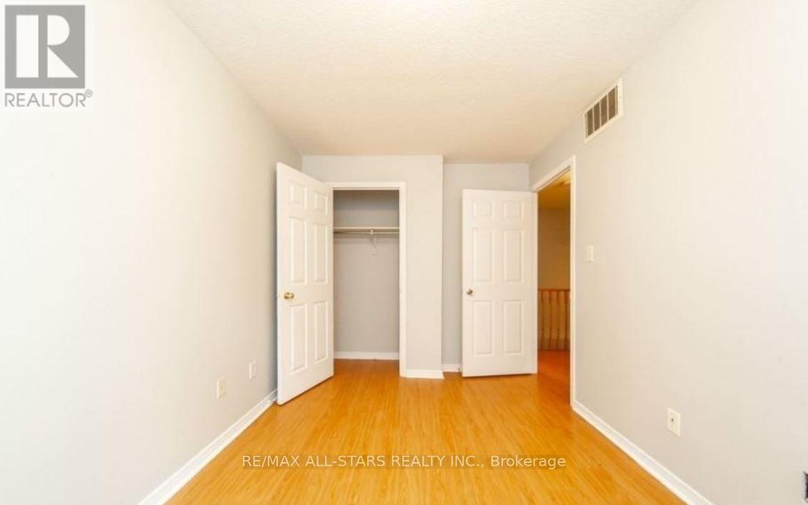 105 - 37 Four Winds Drive, Toronto, Ontario  M3J 1K7 - Photo 17 - W13095512
