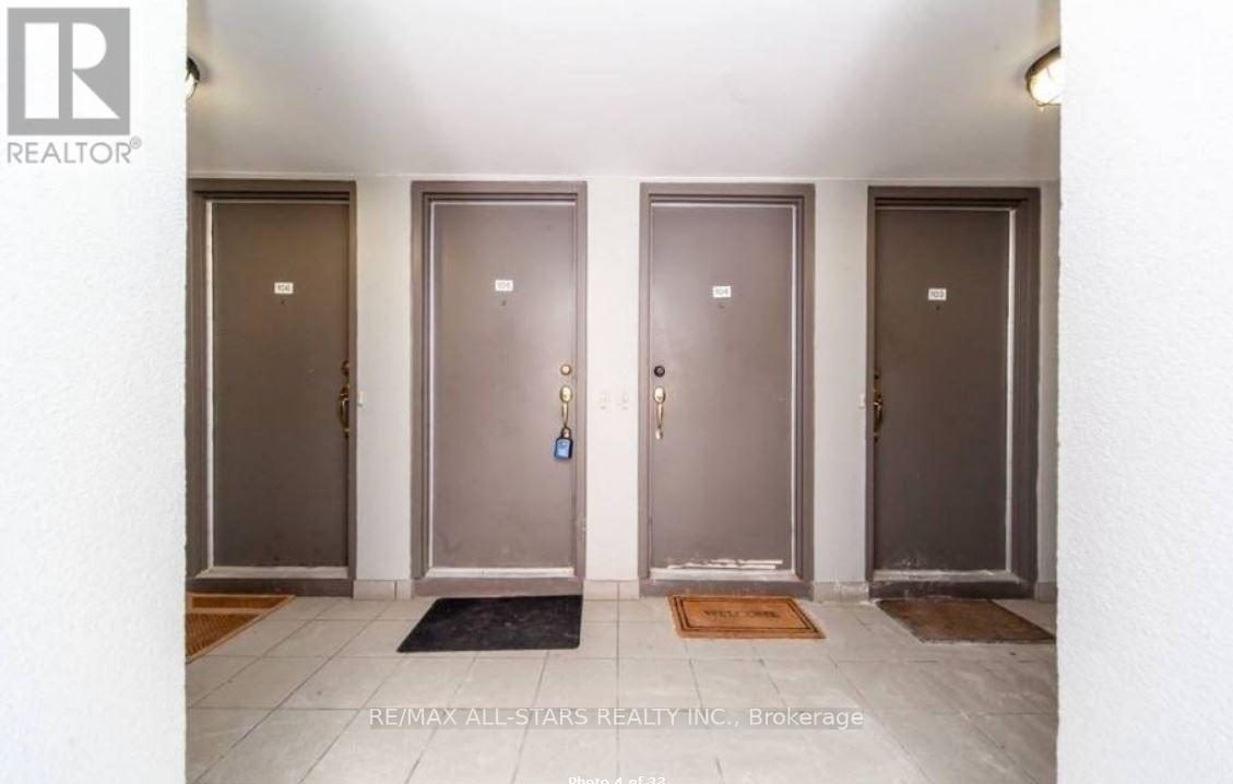 105 - 37 Four Winds Drive, Toronto, Ontario  M3J 1K7 - Photo 4 - W13095512
