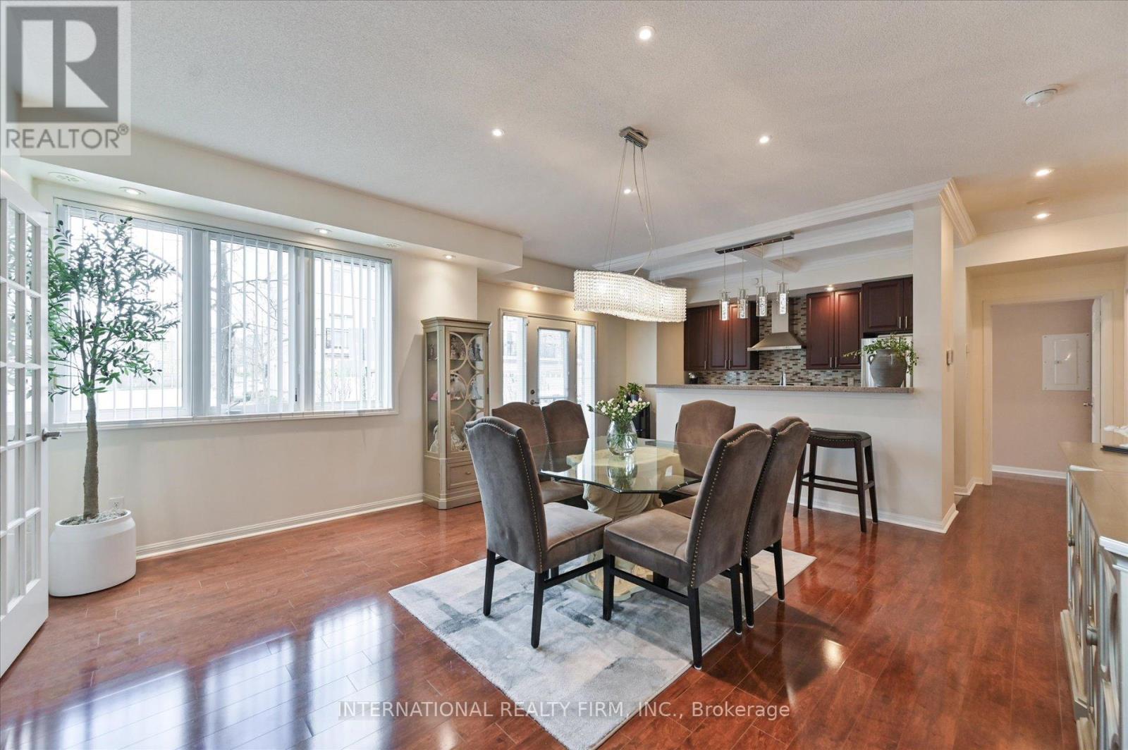 111 - 3075 Thomas Street, Mississauga, Ontario  L5M 0M4 - Photo 7 - W13095582