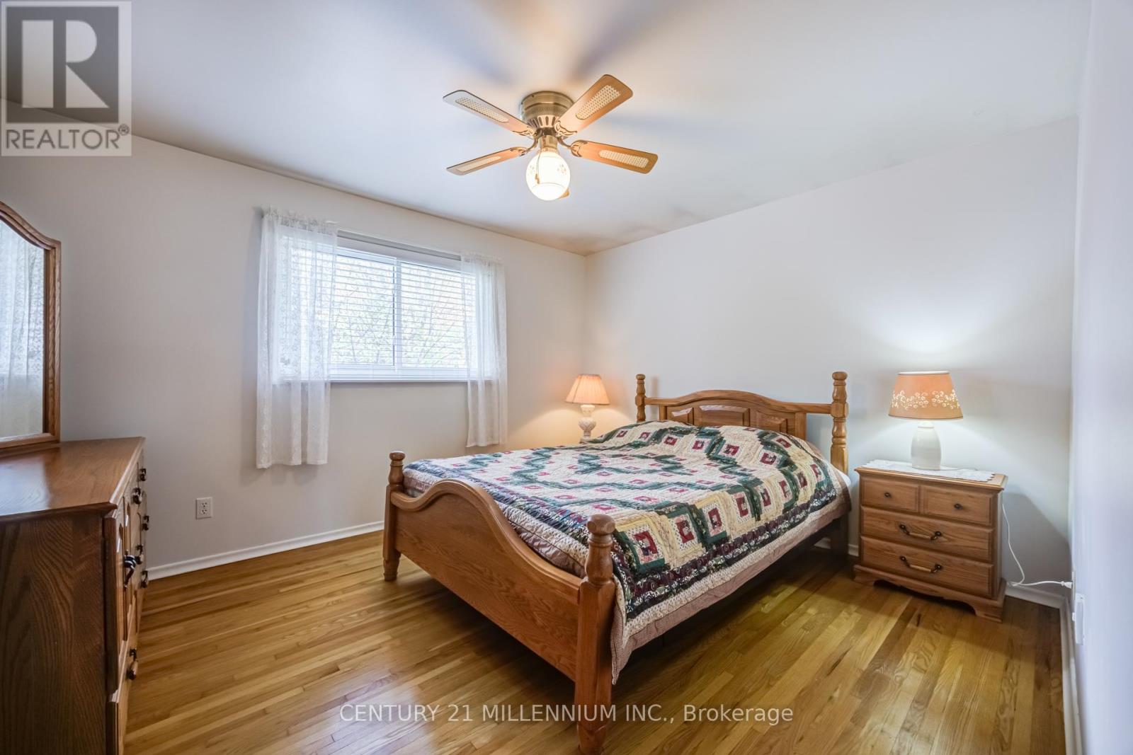 39 Greystone Crescent, Brampton, Ontario  L6Y 2B2 - Photo 12 - W13095614