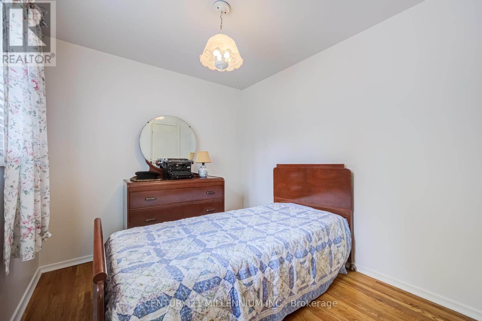 39 Greystone Crescent, Brampton, Ontario  L6Y 2B2 - Photo 18 - W13095614