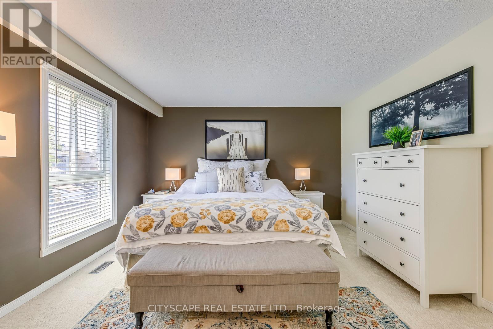 3272 Kings Masting Crescent, Mississauga, Ontario  L5L 1G6 - Photo 12 - W13095622