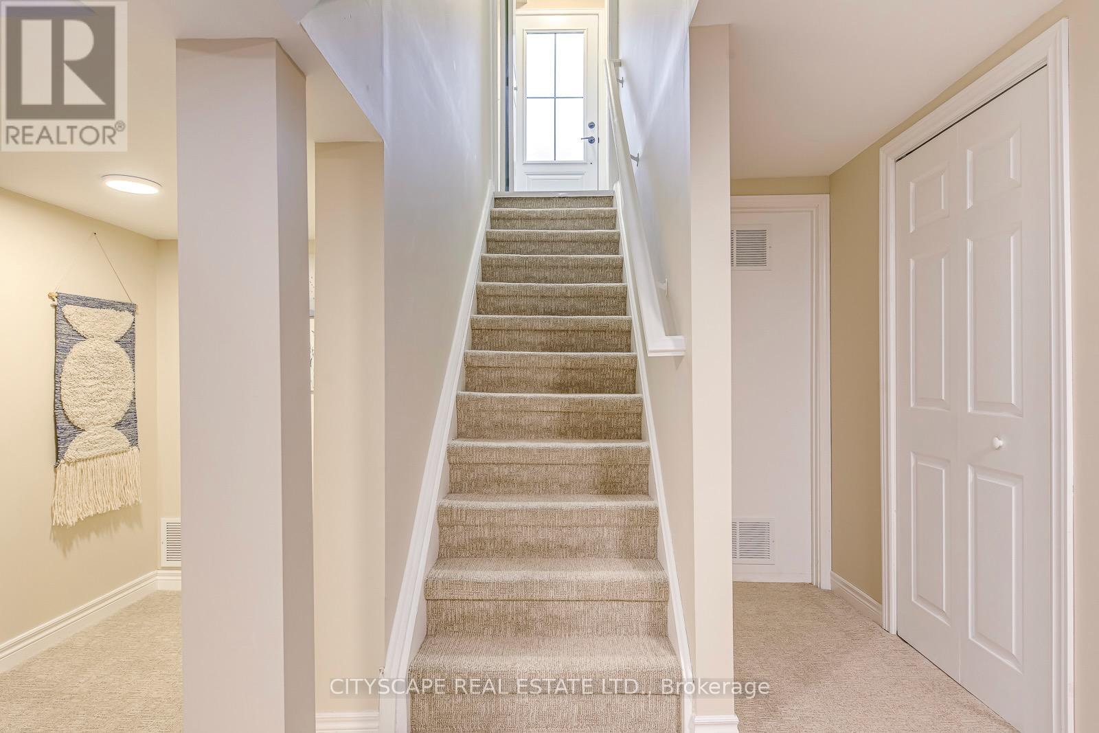 3272 Kings Masting Crescent, Mississauga, Ontario  L5L 1G6 - Photo 16 - W13095622