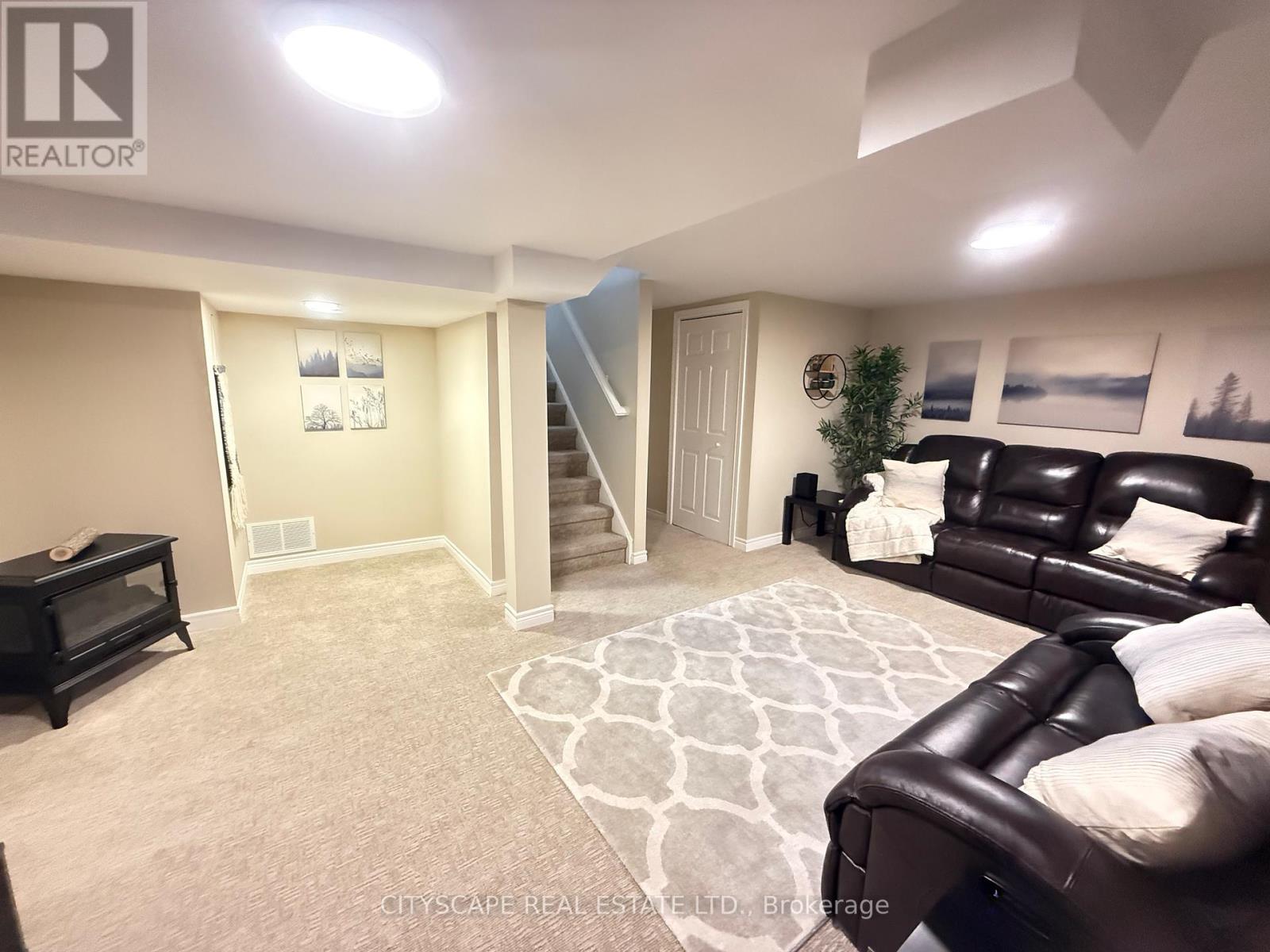 3272 Kings Masting Crescent, Mississauga, Ontario  L5L 1G6 - Photo 17 - W13095622