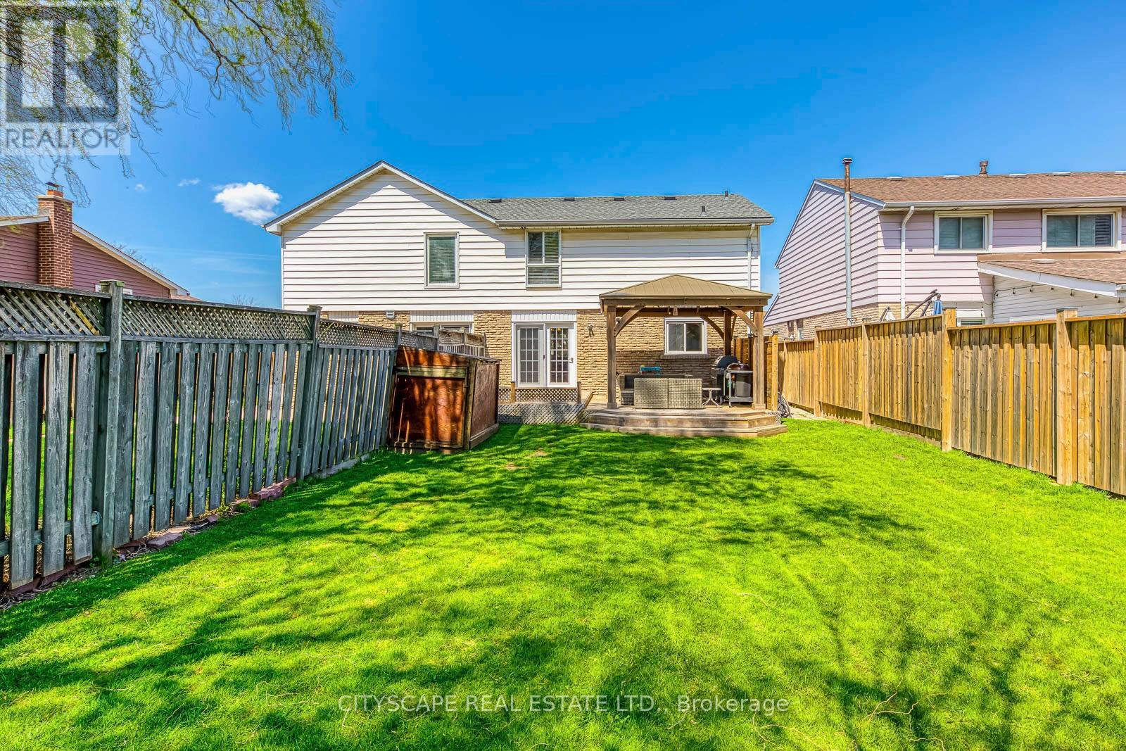 3272 Kings Masting Crescent, Mississauga, Ontario  L5L 1G6 - Photo 21 - W13095622
