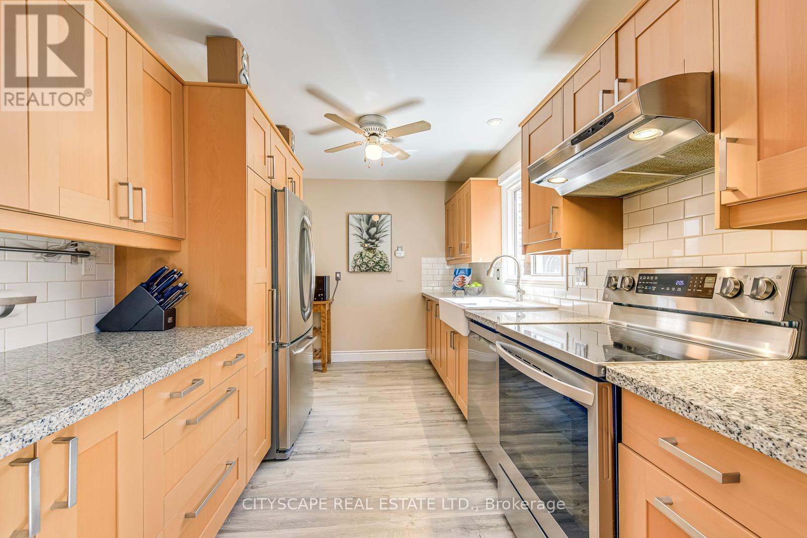 3272 Kings Masting Crescent, Mississauga, Ontario  L5L 1G6 - Photo 6 - W13095622