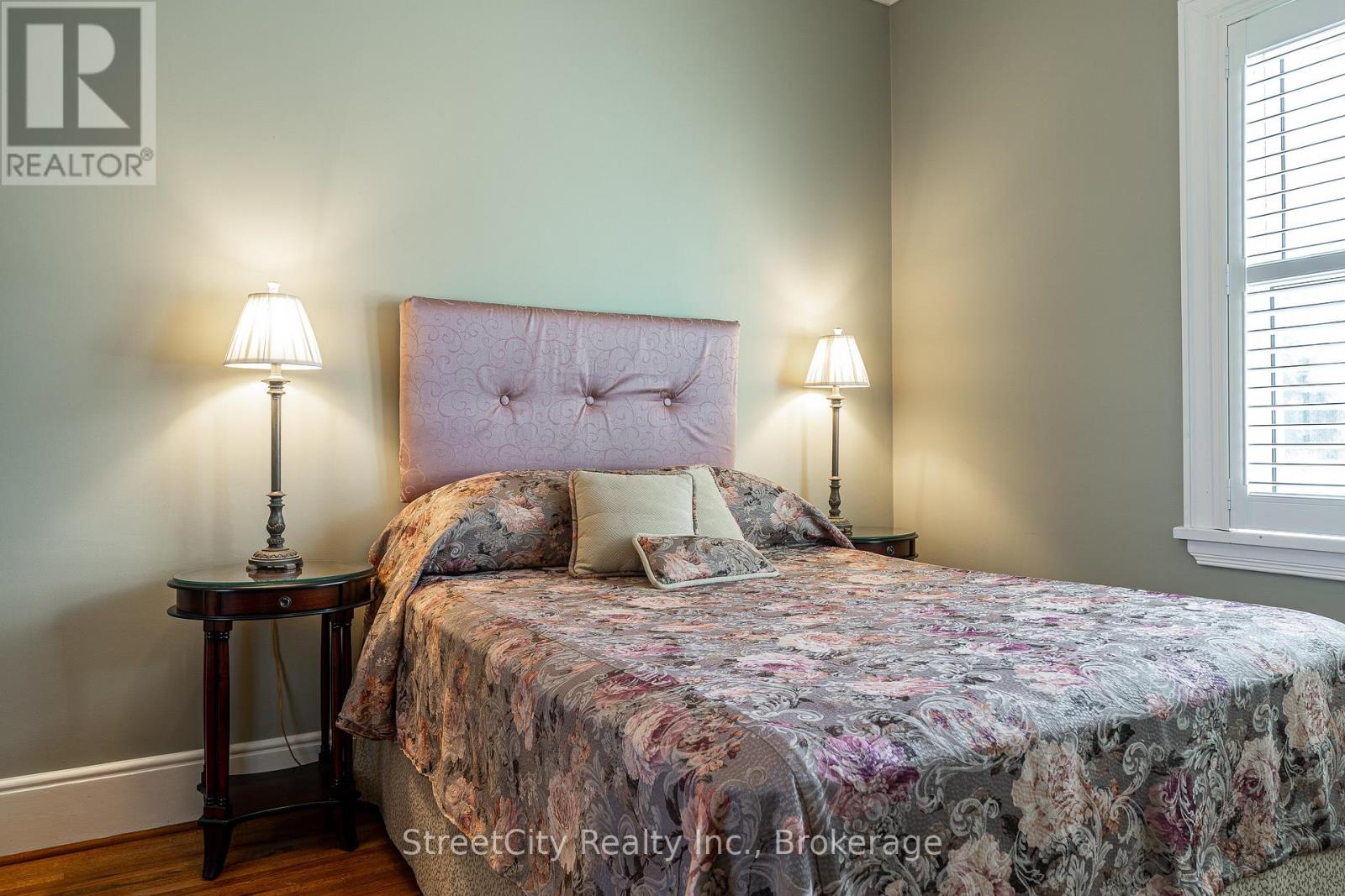 67 Douro Street, Stratford, Ontario  N5A 3R2 - Photo 27 - X12860956