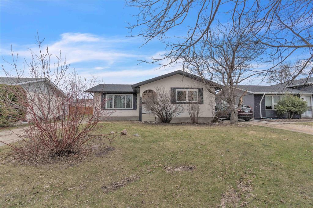 130 Reay Crescent, Winnipeg, Manitoba  R2K 3R1 - Photo 2 - 202609544
