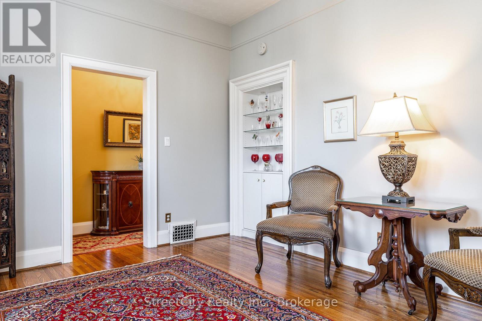 67 Douro Street, Stratford, Ontario  N5A 3R2 - Photo 7 - X12860956