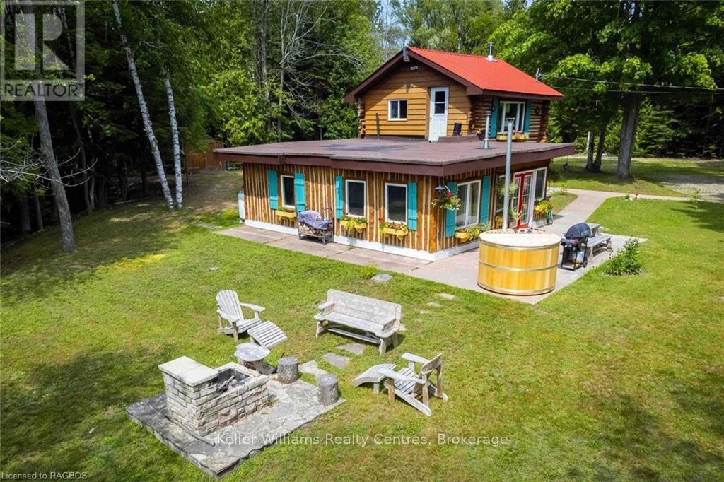 31 Montrose Street, South Bruce Peninsula, Ontario  N0H 2T0 - Photo 3 - X12901562