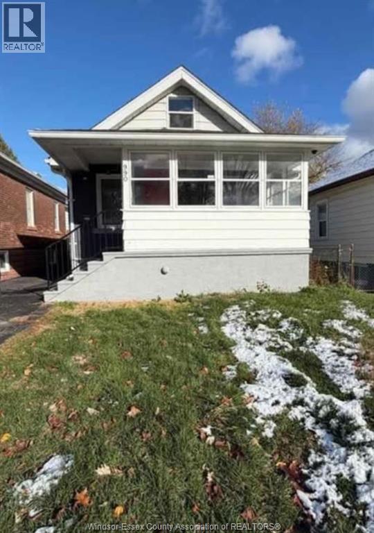 MLS# 26010387: 990 JOSEPHINE AVENUE, Windsor, Canada