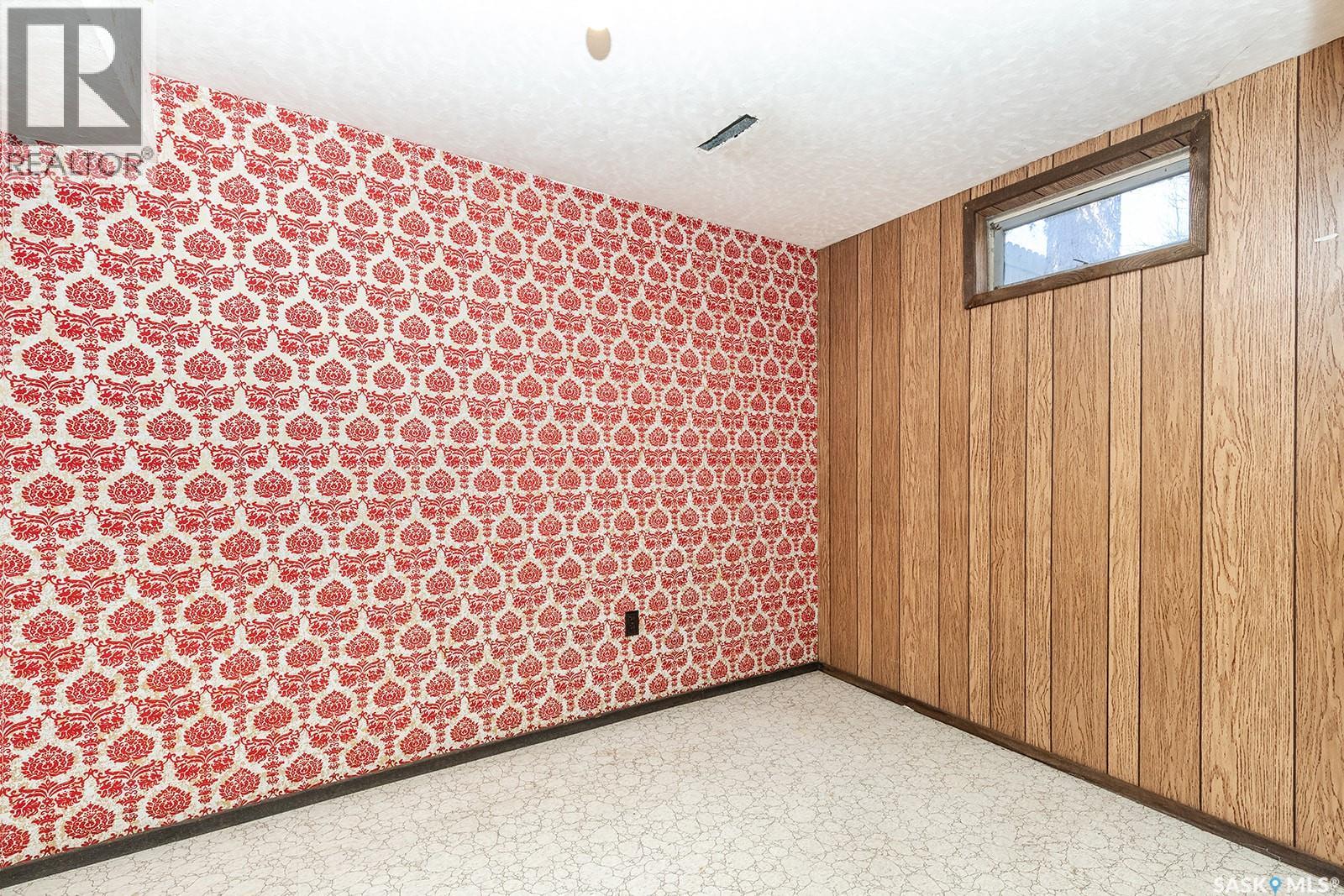 1742 Richardson Road, Saskatoon, Saskatchewan  S7L 4B5 - Photo 14 - SK035175