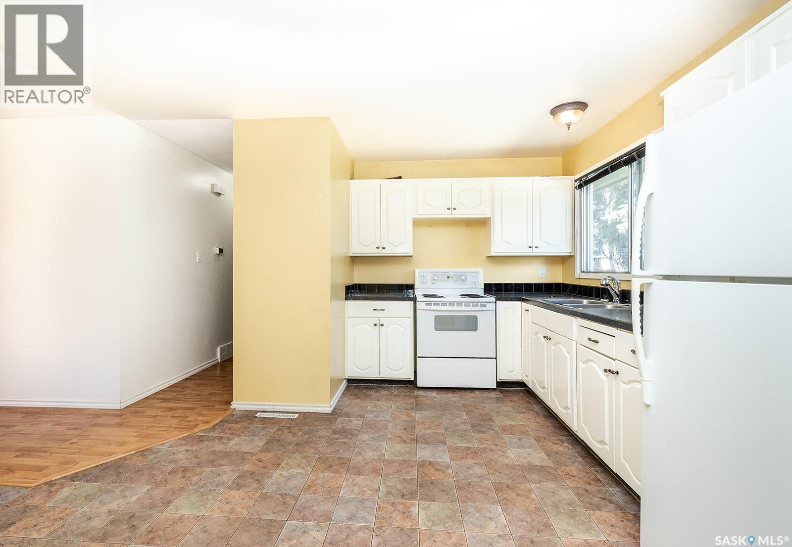 1742 Richardson Road, Saskatoon, Saskatchewan  S7L 4B5 - Photo 4 - SK035175