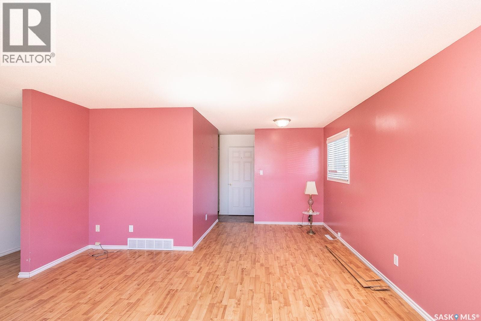 1742 Richardson Road, Saskatoon, Saskatchewan  S7L 4B5 - Photo 6 - SK035175