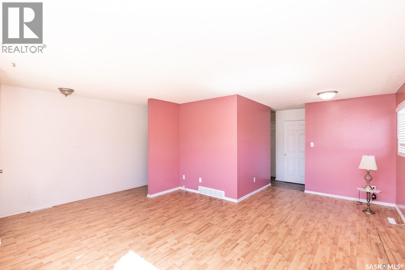 1742 Richardson Road, Saskatoon, Saskatchewan  S7L 4B5 - Photo 7 - SK035175