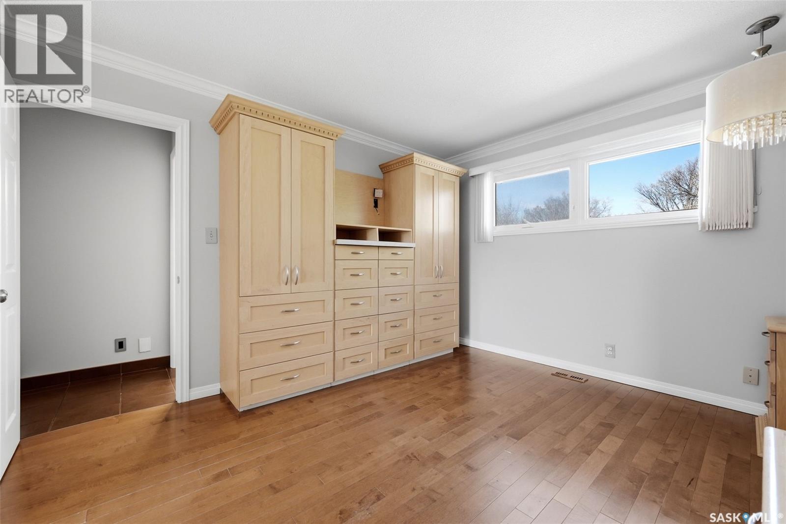 730 Mcintosh Street N, Regina, Saskatchewan  S4R 5Z4 - Photo 11 - SK035120