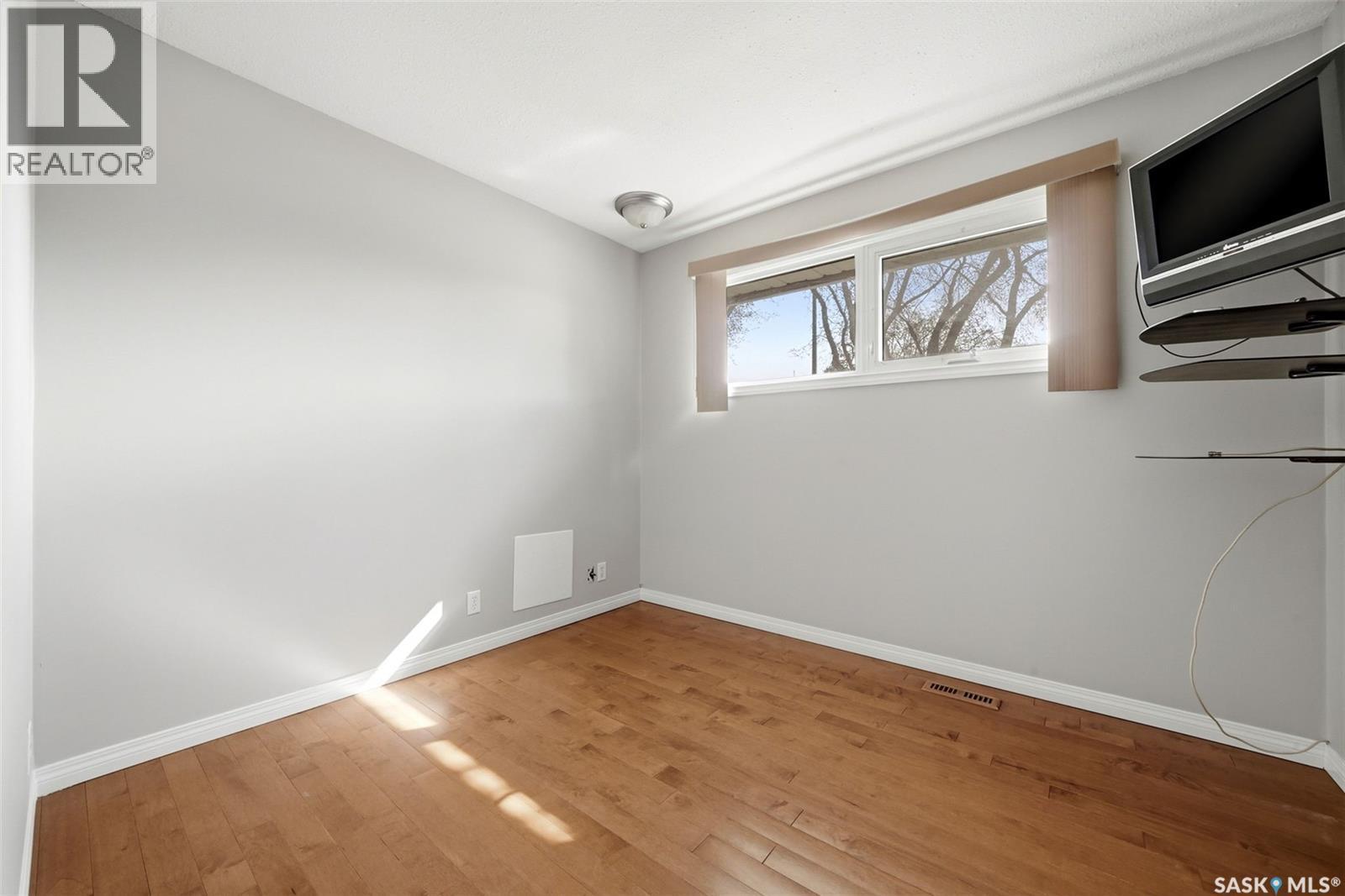 730 Mcintosh Street N, Regina, Saskatchewan  S4R 5Z4 - Photo 15 - SK035120