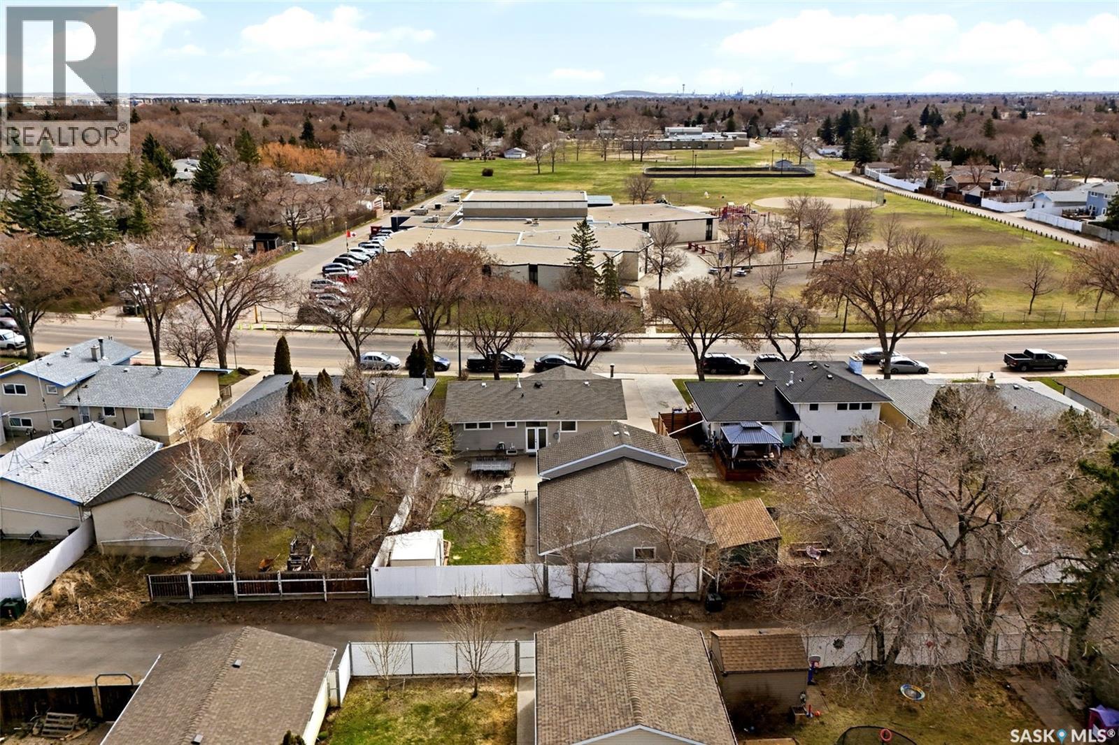 730 Mcintosh Street N, Regina, Saskatchewan  S4R 5Z4 - Photo 33 - SK035120