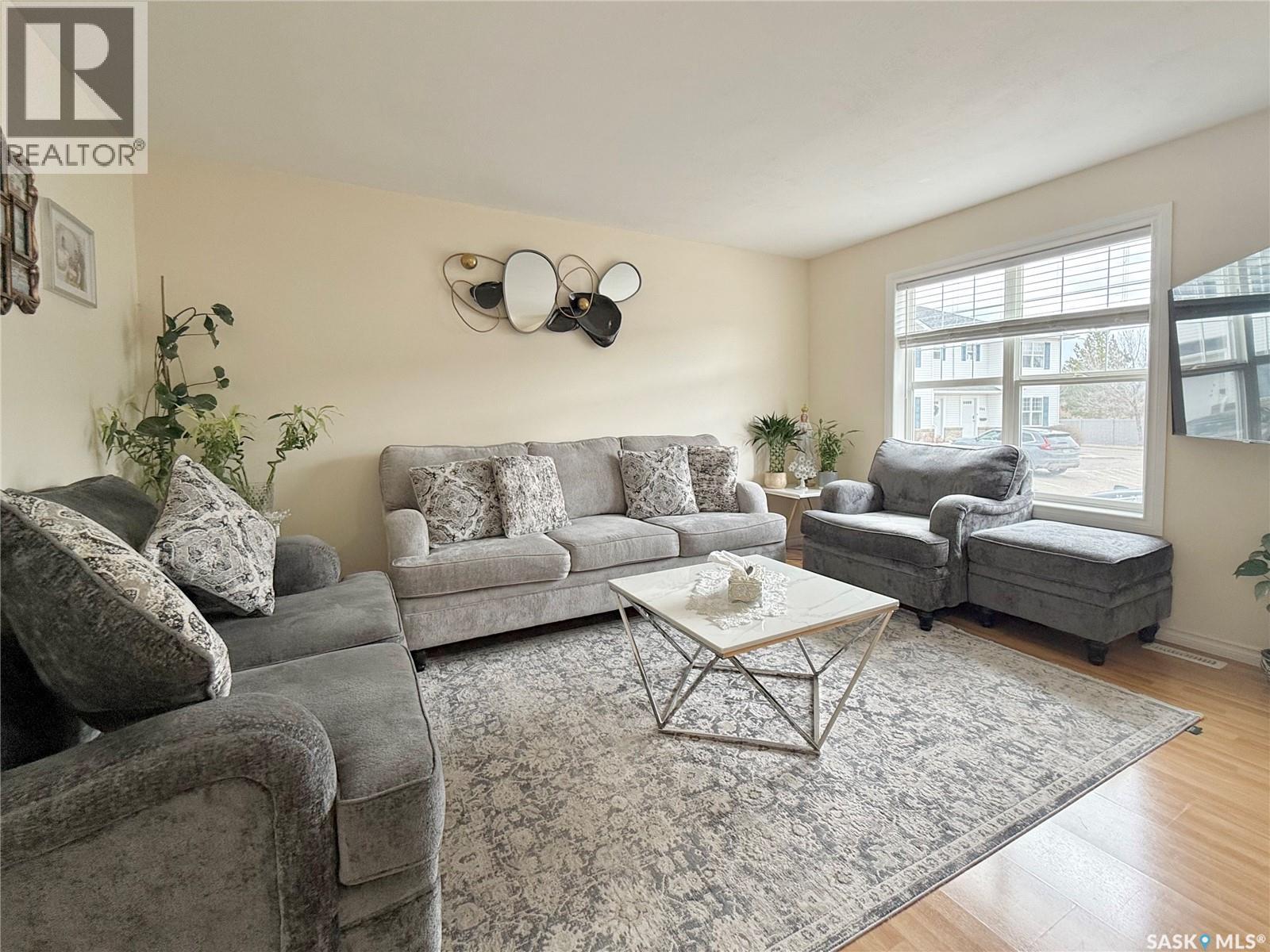 127 203 Herold Terrace, Saskatoon, Saskatchewan  S7V 1H7 - Photo 5 - SK035116