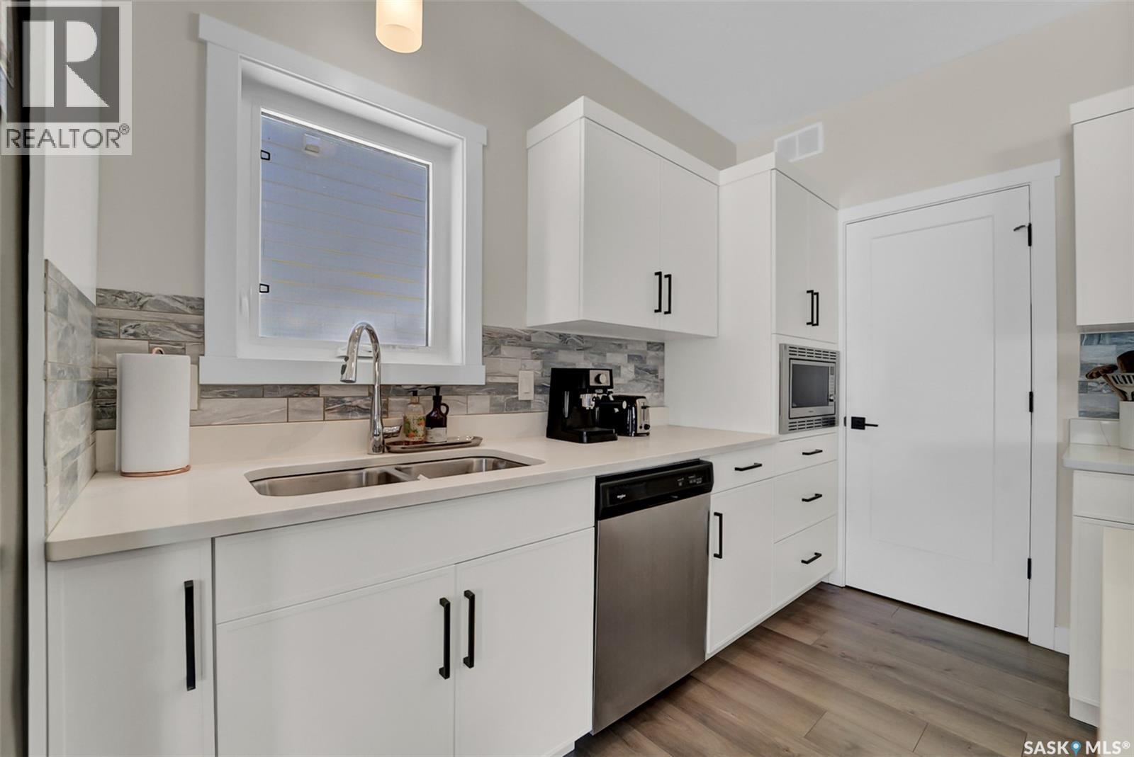 527 Keith Turn, Saskatoon, Saskatchewan  S7V 0Y1 - Photo 12 - SK034904