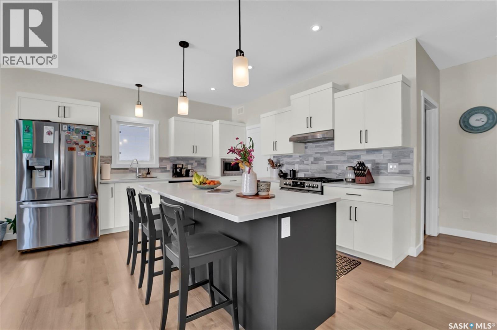 527 Keith Turn, Saskatoon, Saskatchewan  S7V 0Y1 - Photo 4 - SK034904