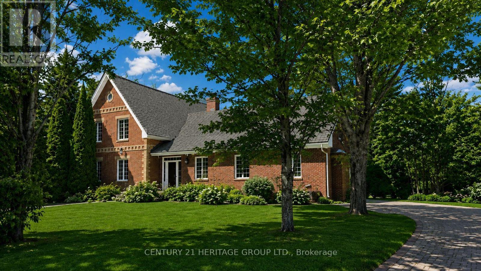 21455 WARDEN AVENUE, East Gwillimbury, Ontario