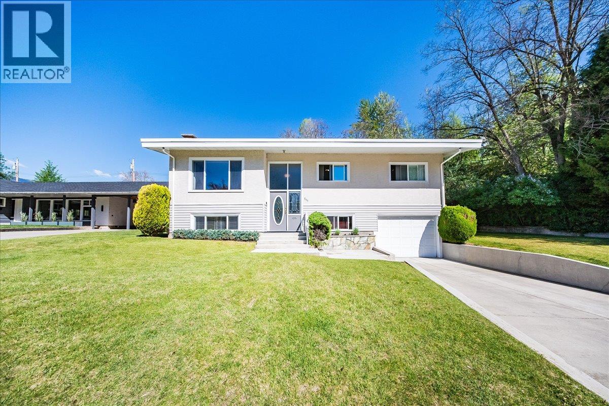 541 Portia Crescent, Trail, British Columbia