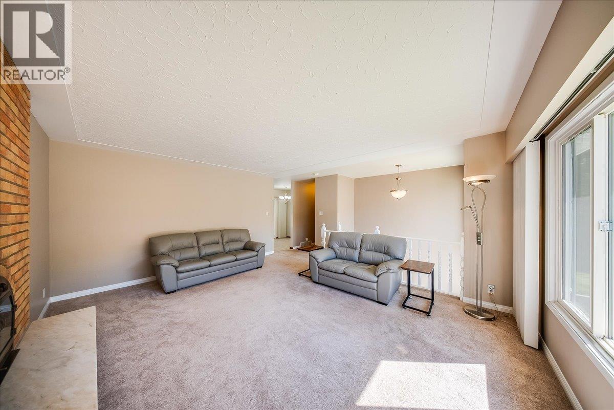541 Portia Crescent, Trail, British Columbia  V1R 1A8 - Photo 8 - 10385136