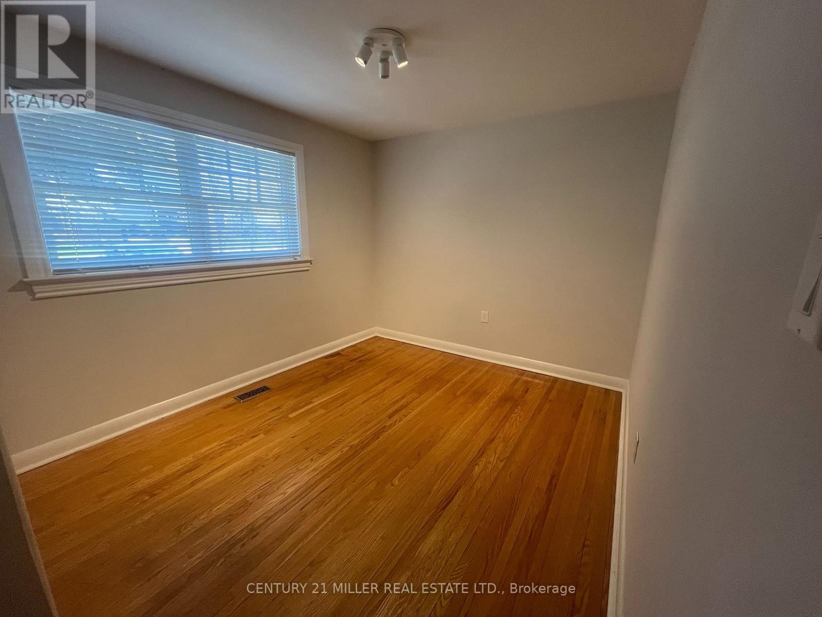 463 Avon Crescent, Oakville, Ontario  L6J 2T2 - Photo 15 - W13041454
