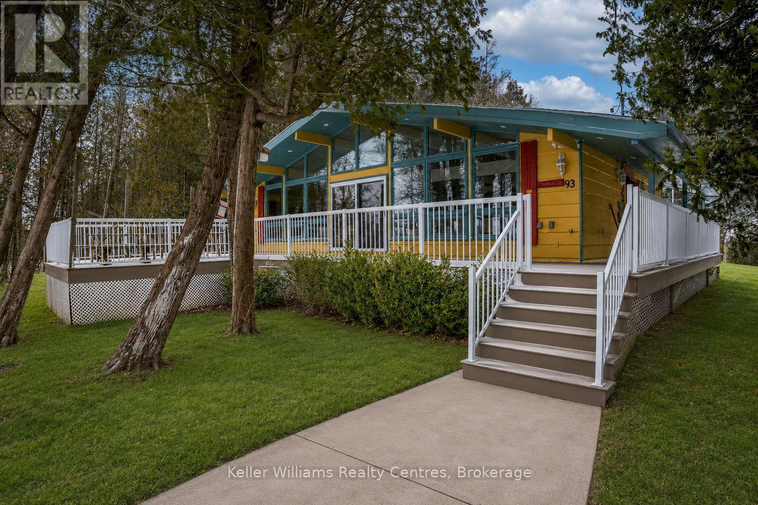 93 Shoreline Avenue, South Bruce Peninsula, Ontario  N0H 2T0 - Photo 2 - X12901554