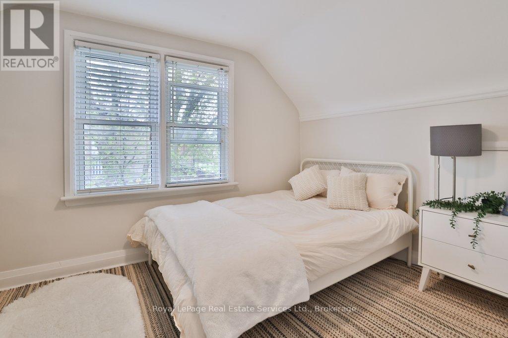 7 Stewart Street, Oakville, Ontario  L6K 1X3 - Photo 21 - W13095862