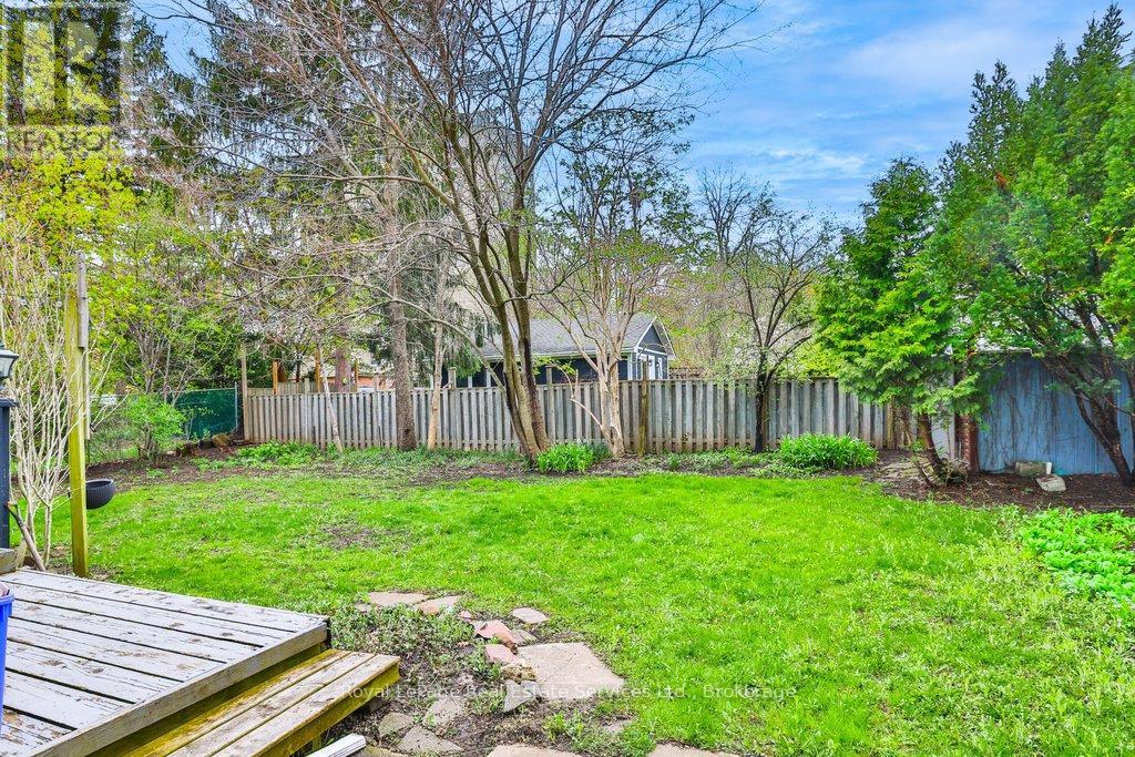 7 Stewart Street, Oakville, Ontario  L6K 1X3 - Photo 31 - W13095862