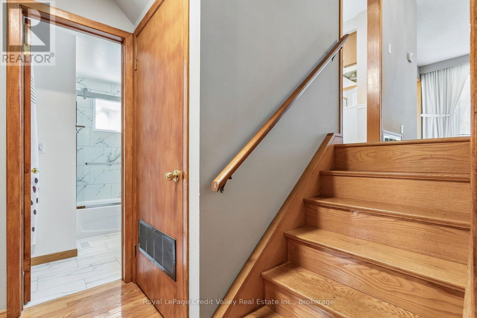 27 Grange Drive, Brampton, Ontario  L6X 2H1 - Photo 19 - W13095960
